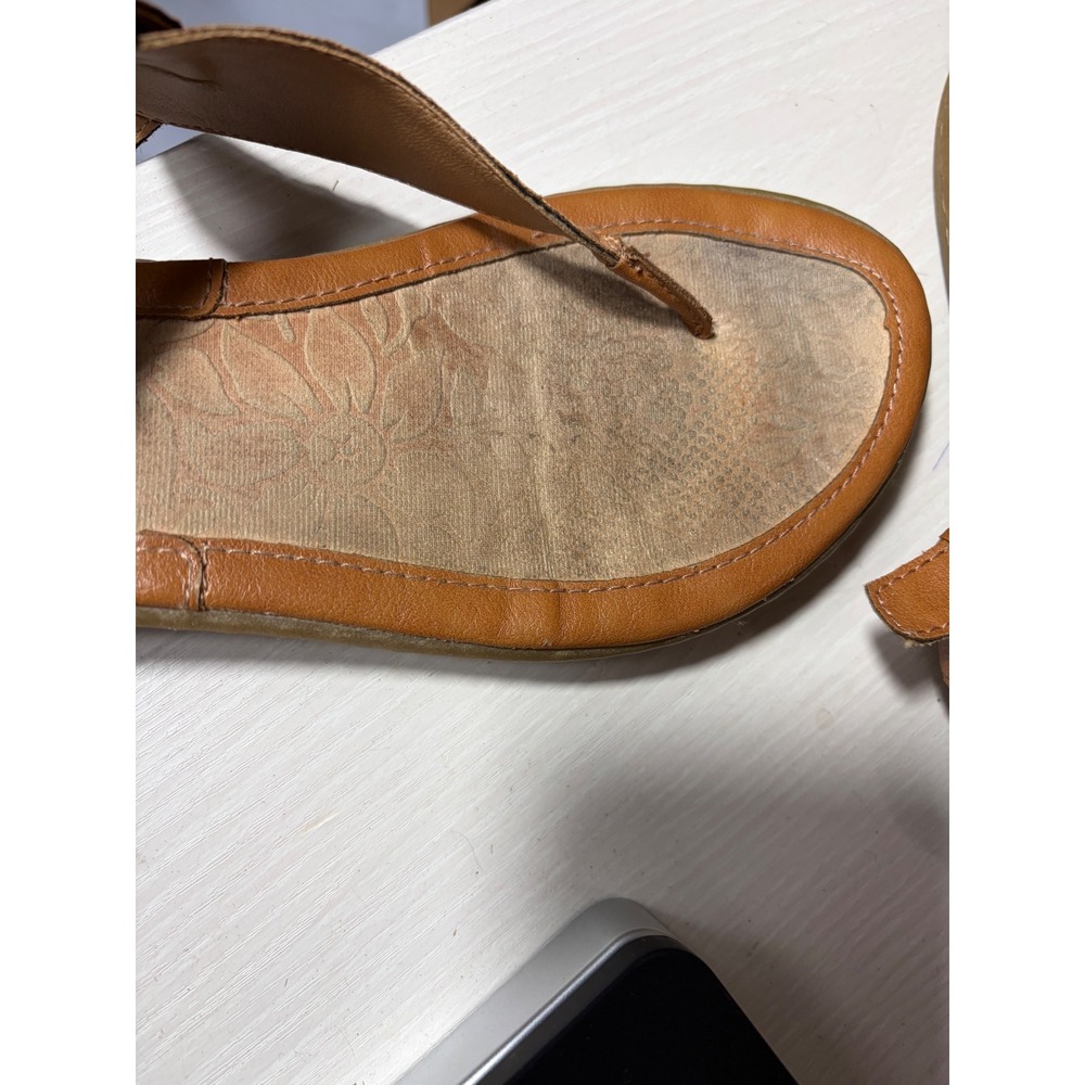 b.o.c. Born Concept Women Tan Thong Slingback Sandals Flat Buckle C76337 Size 9M - Picture 10 of 14